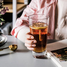 Load image into Gallery viewer, Gold Edge Hammer Drinking Glasses, Perfect for Dinner Parties
